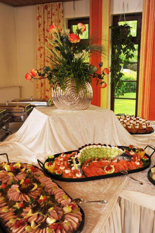 Weyerbusch Hotel Restaurant Sonnenhof מראה חיצוני תמונה